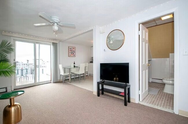 Foto del edificio - 243 Princeton St