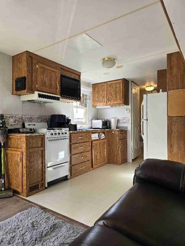 Foto principal - 4909 W Front Ave