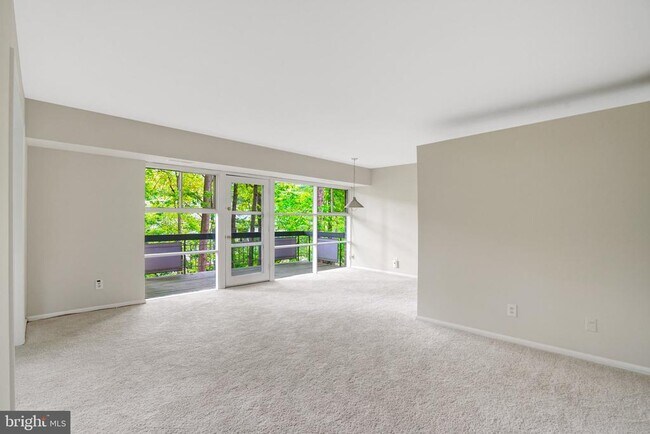 Foto del edificio - 7717 Donnybrook Ct