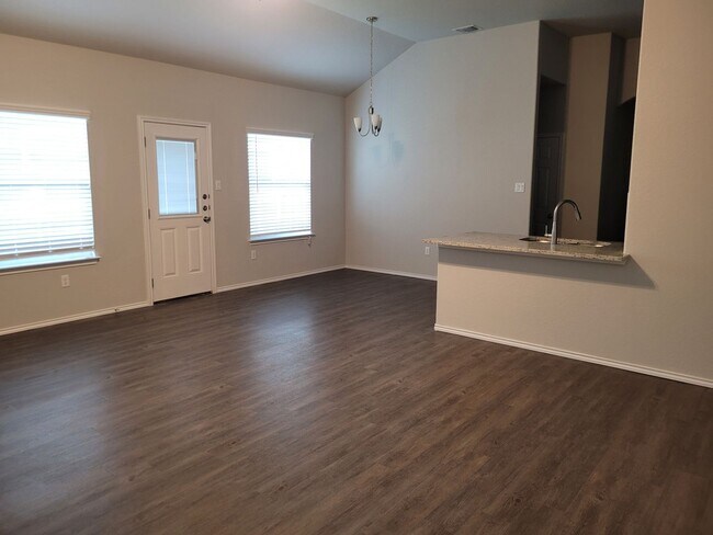 Foto del edificio - Luxury Duplex 3/2 in Seguin