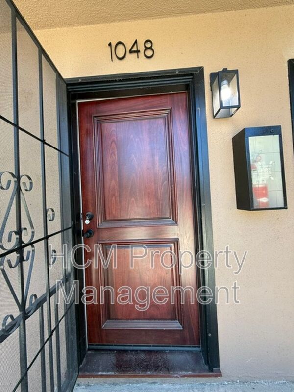 Building Photo - 1044 Cedar Ave