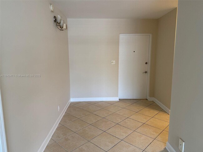 Foto del edificio - 2420 SE 17th St