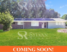 Building Photo - 136 Tanglewood Dr