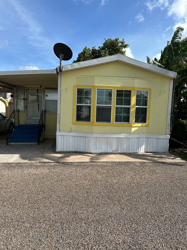 Foto del edificio - 5005 E State Hwy 107