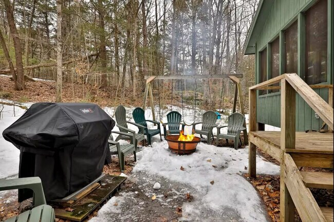 Foto del edificio - 4155 Lake Shore Dr