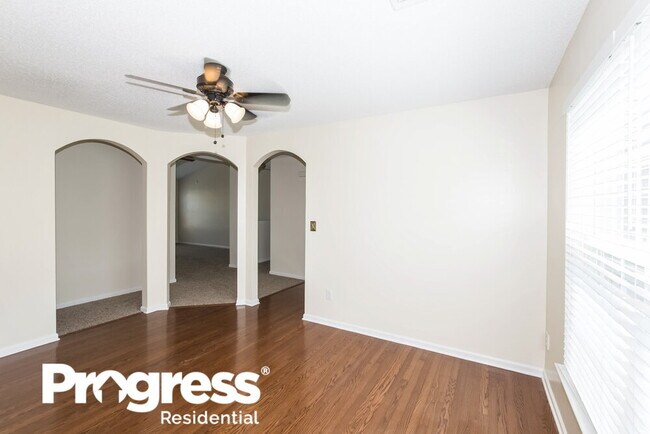 Building Photo - 8609 Branscomb Dr