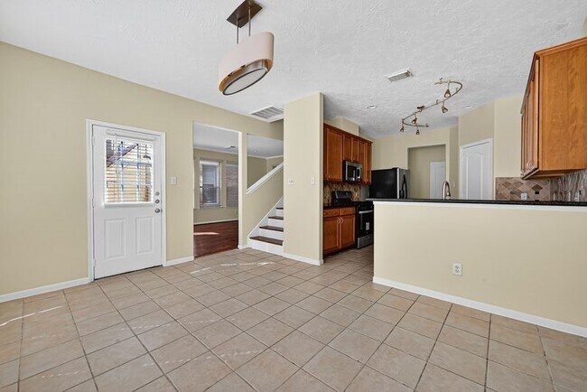 Foto del edificio - 7407 Hollister Ridge