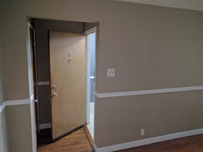 Foto del edificio - 6214 Sunshine Dr