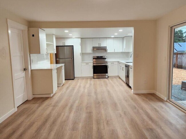 Foto del edificio - 14219 NE 64th Ct