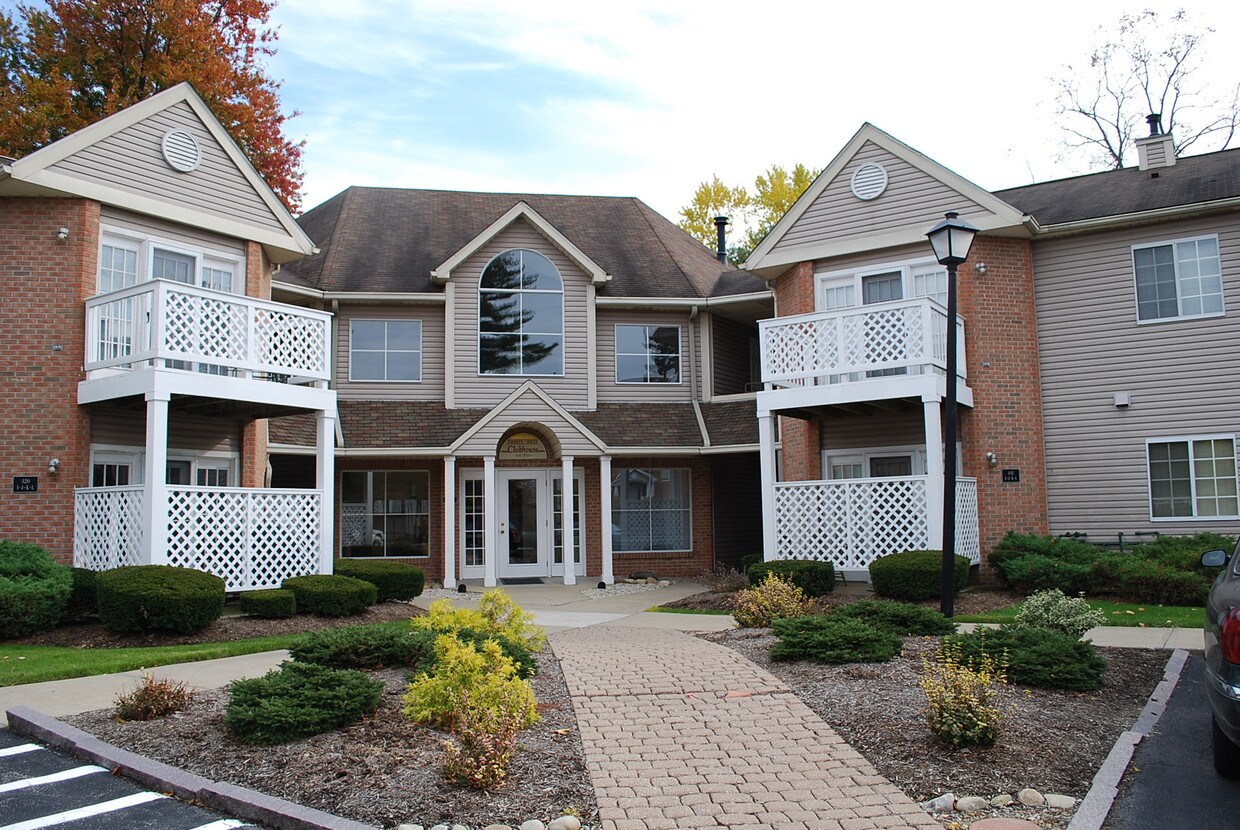 Village At Pointe West Apartments in Akron, OH