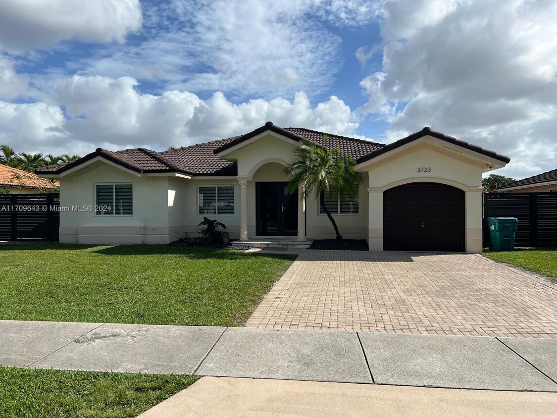 Foto principal - 3723 SW 150th Ct