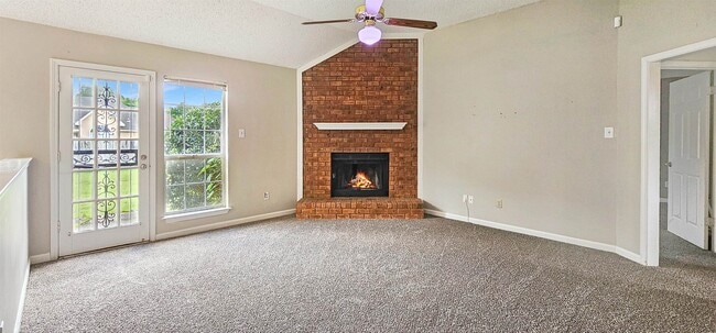 Foto del edificio - 7120 Wetherburn Cove