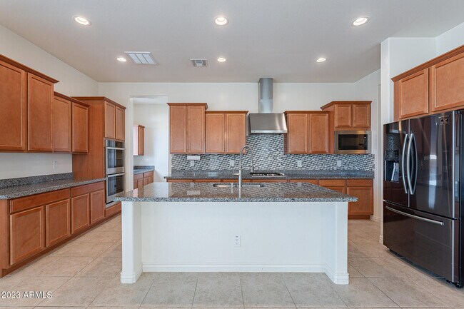 Building Photo - 20948 E Raven Dr
