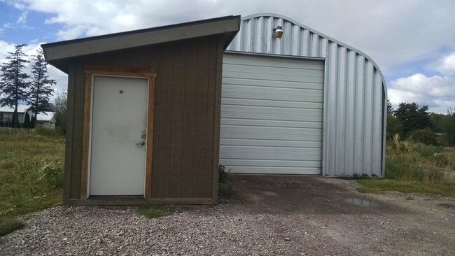 Building Photo - 3 br, 2 bath House - 197 Brunner Rd.