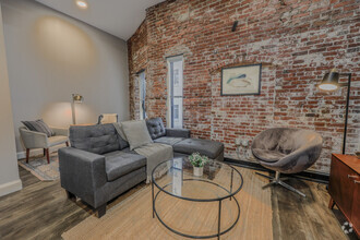 Building Photo - 6 Hamilton Pl
