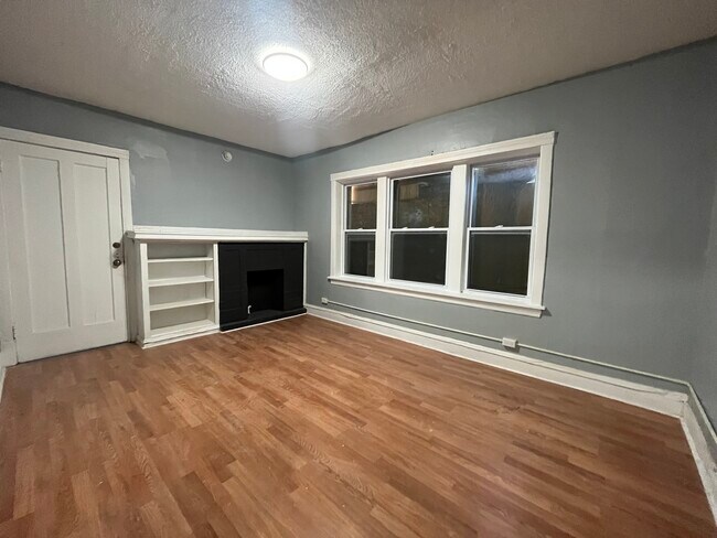 Foto del edificio - 2725 E 78th St