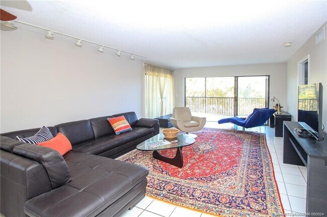 Foto del edificio - 2641 NE Ocean Blvd