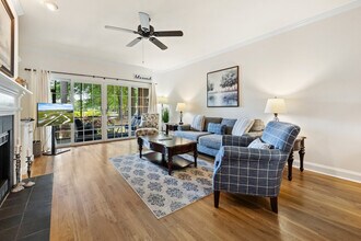 Building Photo - 235 Golden Bear Dr