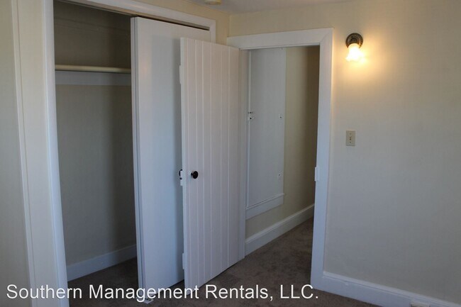 Building Photo - 2 br, 1 bath House - 106 N Main St