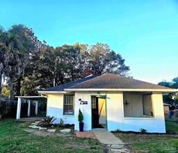 Building Photo - 3230 W Gonzalez St