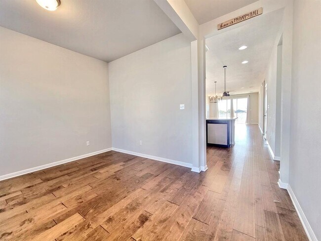 Foto del edificio - 116 Winding Hollow Ln