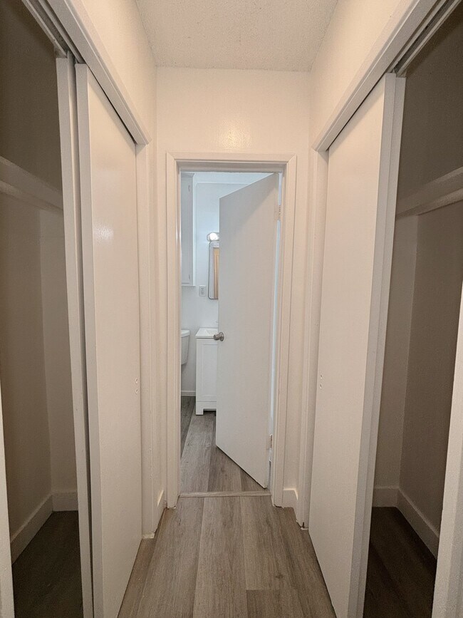 Foto del edificio - 6512 Pickering Ave