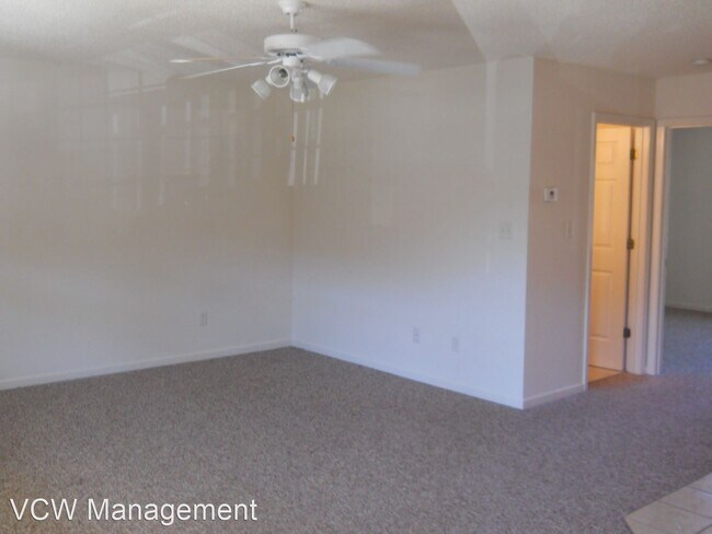 Foto del edificio - 100-800 Village Creek Dr