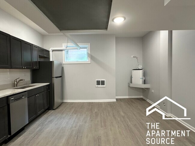 Foto del edificio - 2550 N Sawyer Ave
