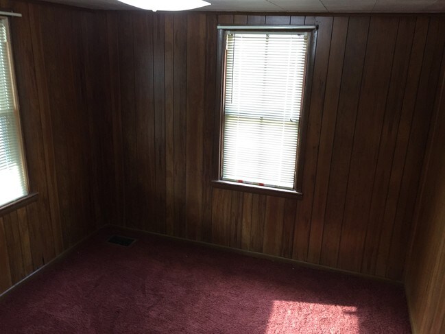 Bedroom 1 - 112 Glade Run Rd