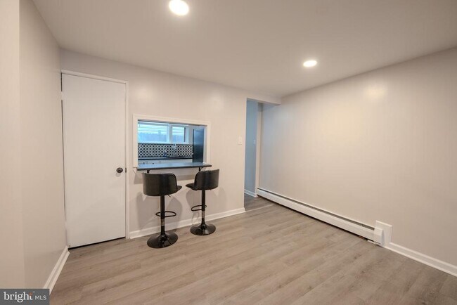 Foto del edificio - 2924 Salmon St