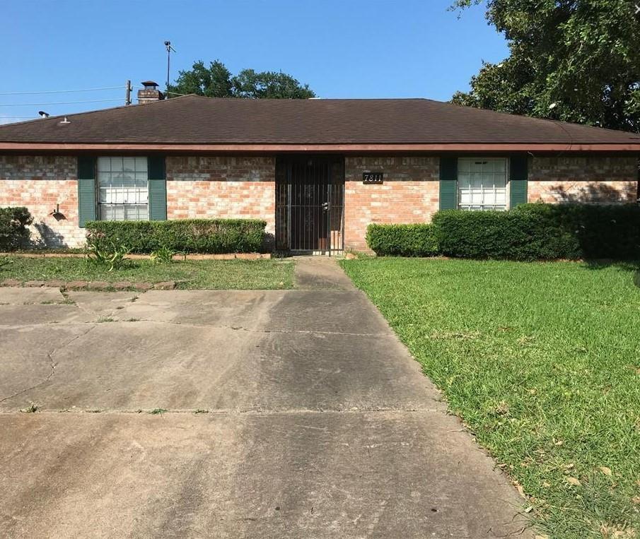 Foto principal - 7811 S Gessner Rd