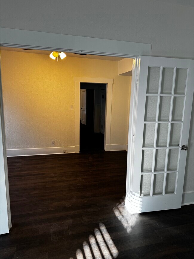 Foto del edificio - 111 N Winnetka Ave