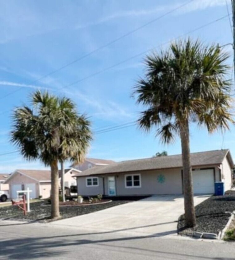 Primary Photo - Waterfront 2BR/2BA Home w/ Pool, Dock & Ga...