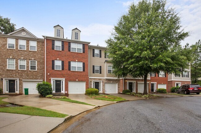 Building Photo - 3 bdrm, 2 bath townhome in Scottdale