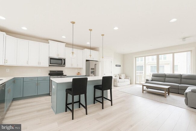 Foto del edificio - 8642 Satinwood Dr