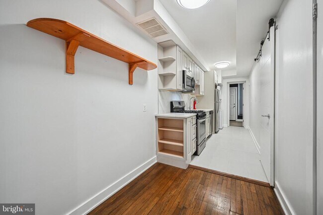 Foto del edificio - 957 Randolph St NW