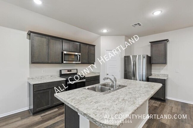 Foto del edificio - 3425 Molly Dr