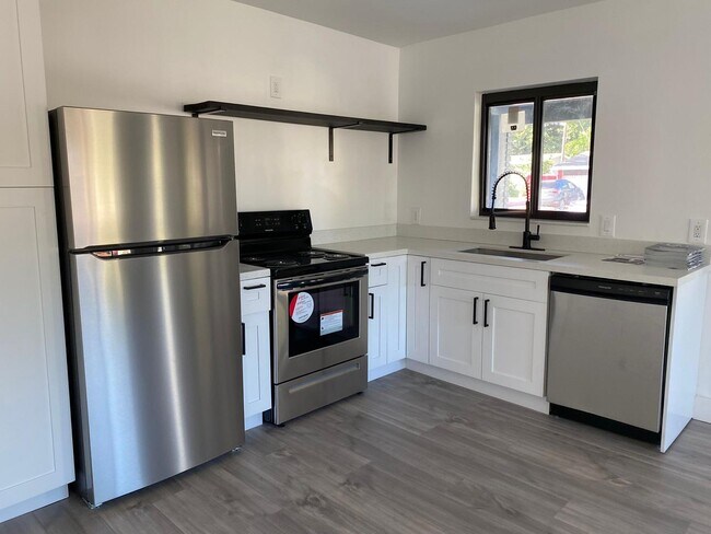 Kitchen - 1413 NE 15th Ave