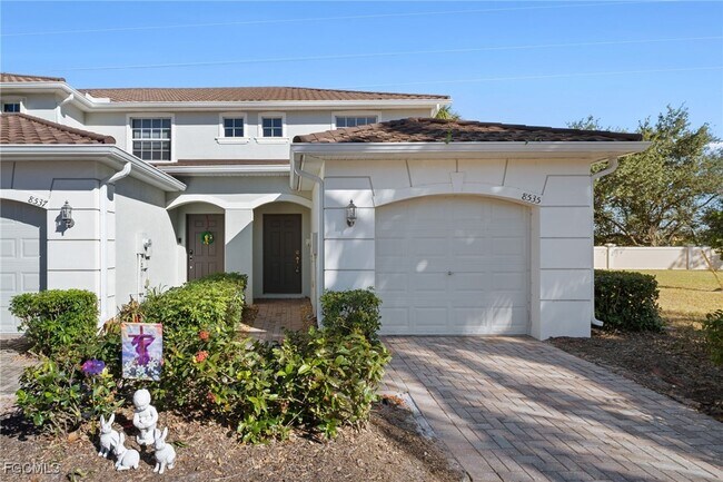 Foto del edificio - 8535 Athena Ct