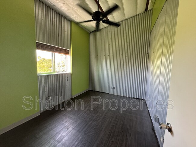 Foto del edificio - 2121 W Hayward Ave