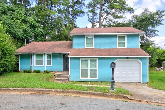Building Photo - 2136 Sara Ashley Way