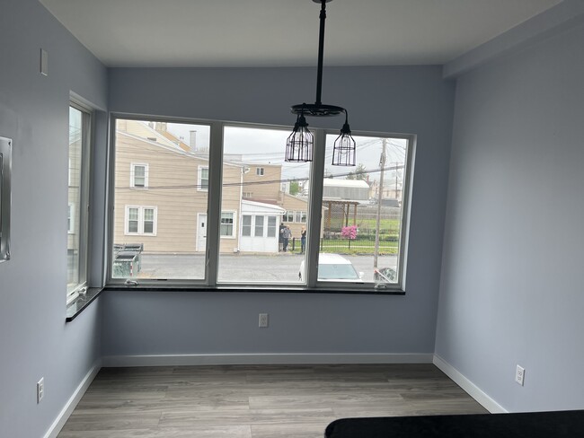 Dining room - 42 W Main St