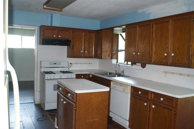 Building Photo - 4919 Donald St