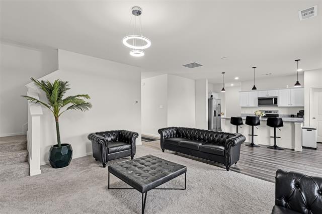 Foto del edificio - 8348 Hawkview Dr