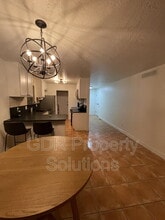 Building Photo - 520 Ortiz Dr NE