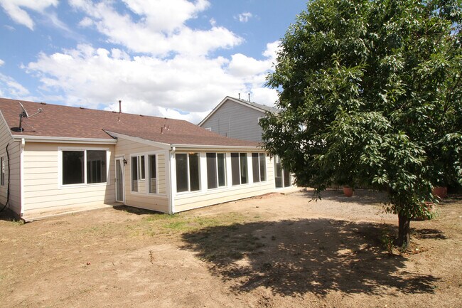 Building Photo - 7524 Barn Owl Dr