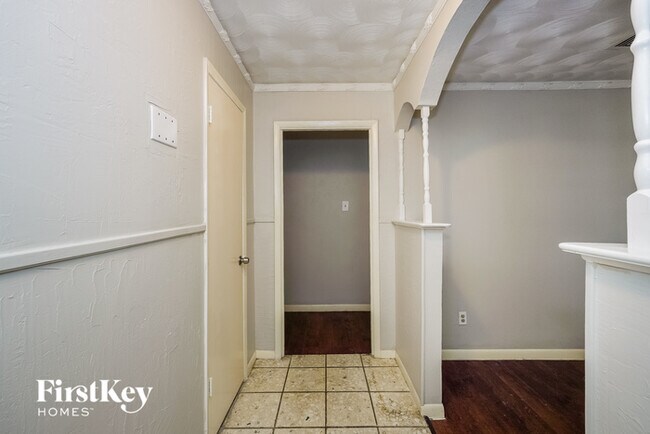 Foto del edificio - 505 Cranbrook Ln