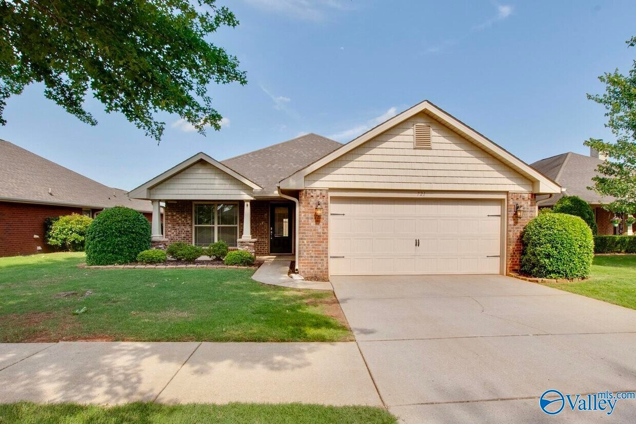 Foto principal - 721 River Landing Blvd SW