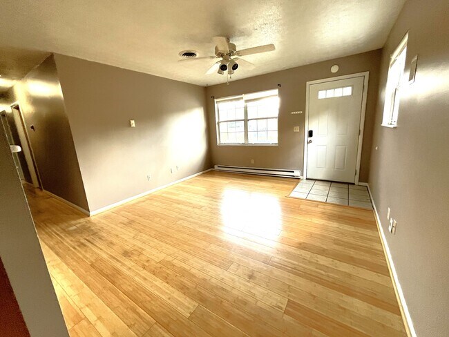 Foto del edificio - 1016 Arrowhead Dr