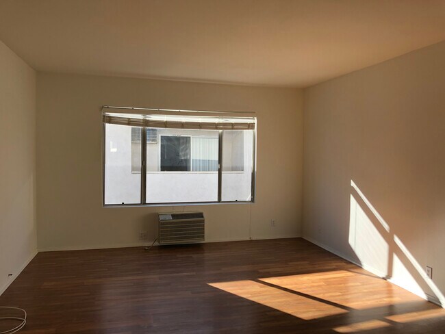 Foto del edificio - 541 N Orlando Ave